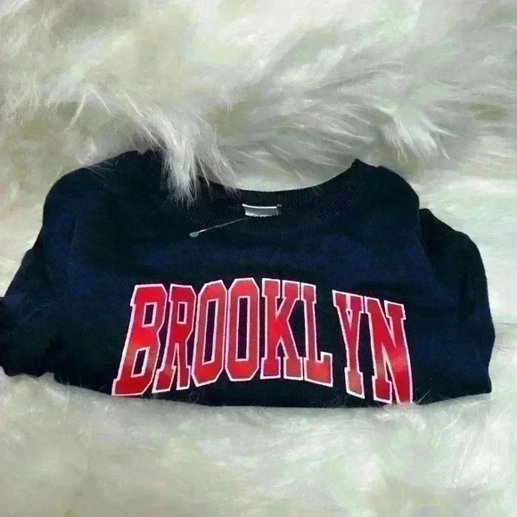 NWOT baby sweater ! Great material SHEIN brand 6-9 months . Very soft - Picture 3 of 6